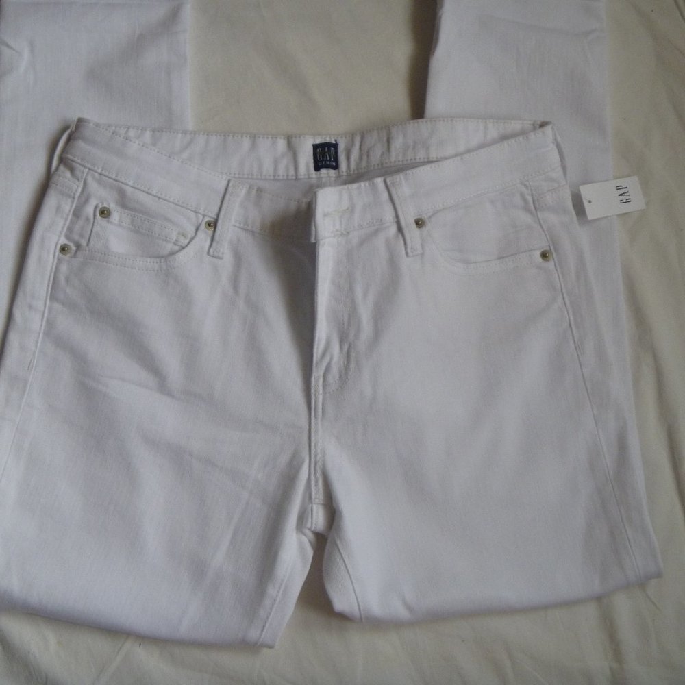 New Gap factory sz 10 white girlfriend jeans